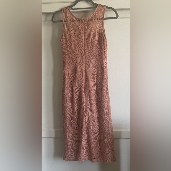 Enfocus Studio Pink Lace Dress. Pre-Owned. - Picture 2 of 4